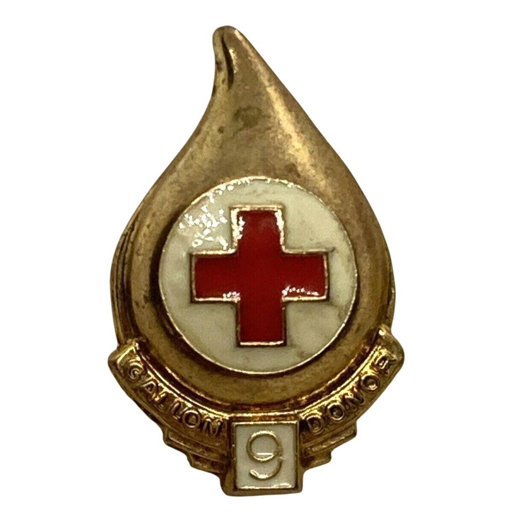 Vintage Red Cross 9 Gallon Donor Blood Donor‎ Gold Tone Pin Lapel Pin